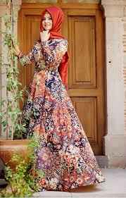 Desenli Pınar Şems Tesettür Elbise Modelleri