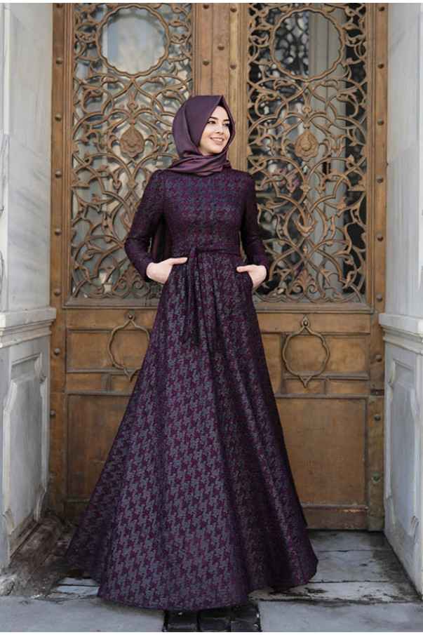 Pınar Şems En Güzel Tesettür Kazayağı Desenli Elbise Modelleri
