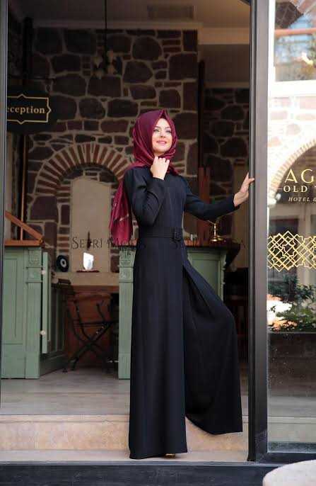 Pınar Şems Siyah Tulum Modelleri