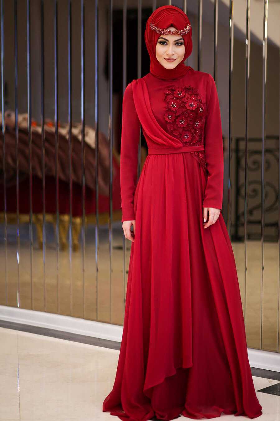 Minel Aşk Üç Boyutlu Kırmızı Tesettür Abiye Elbise Modelleri