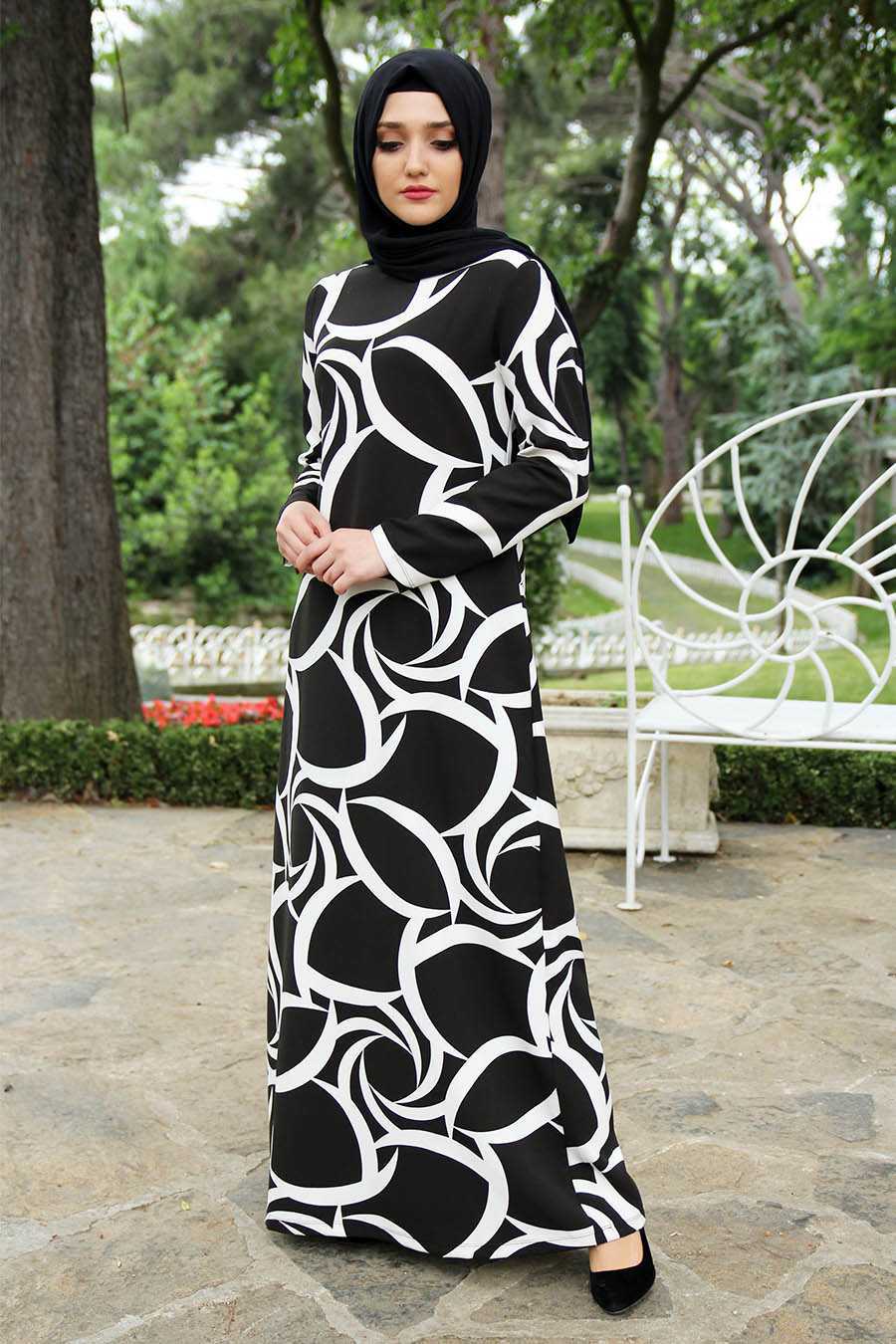 Feiza Collection Geometrik Desenli Siyah Beyaz Tesettür Elbise Modelleri