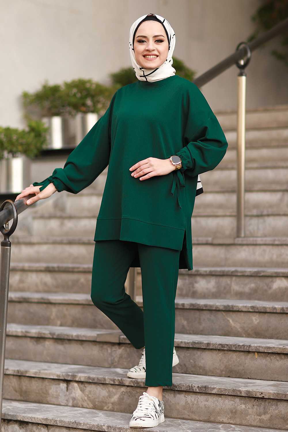 ModaSahra Zümrüt Yeşili Tesettür Krep Takım Modelleri